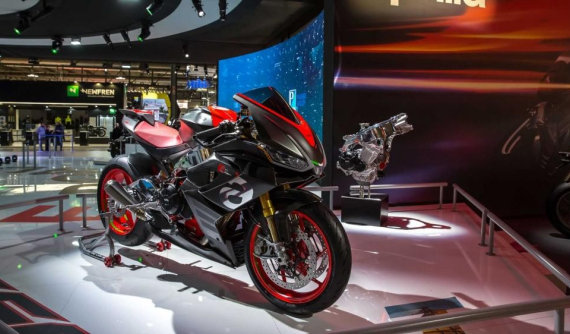 Aprilia ra mắt bộ đôi sport và naked bike tầm trung Aprilia Tuono 660 và Tuono 660 tại EICMA 2019