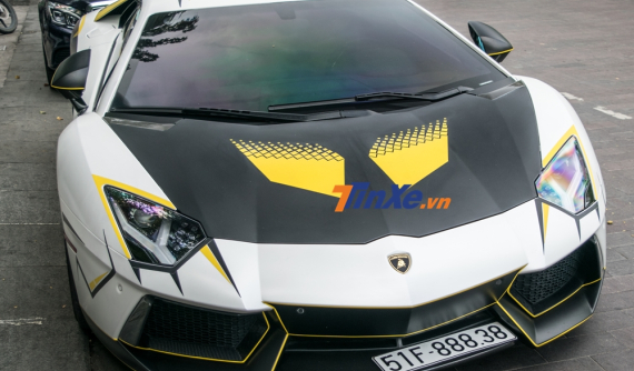 Chi tiết Lamborghini Aventador độ pô Novitec siêu to cùng bộ áo "Fendi" mới vào Nam