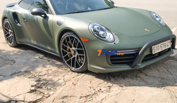 Không ai khác ngoài doanh nhân này sở hữu Porsche 911 Turbo S độ độc nhất Việt Nam