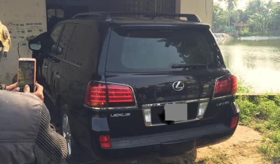 Thanh Hoá: Sau tai nạn với Toyota Vios, cư dân mạng hỏi túi khí của Lexus LX570 đâu rồi