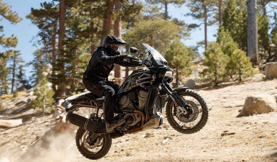 Harley-Davidson ra mắt hai mẫu xe hoàn toàn mới mang tên Pan America và Bronx