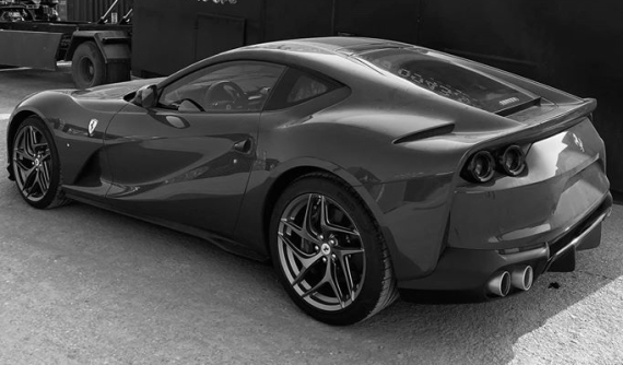 Siêu xe Ferrari 812 Superfast cuối cùng cũng đã xuất hiện tại Việt Nam