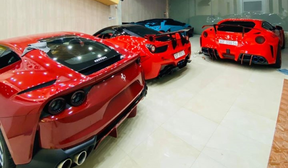 Ferrari 812 Superfast đầu tiên về Việt Nam mang màu sơn đỏ hiếu chiến