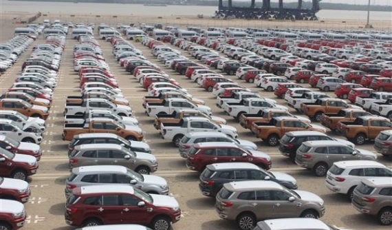 Lượng ô tô nhập khẩu về Việt Nam trong tháng 10/2019 đạt kỷ lục gần 17.000 xe