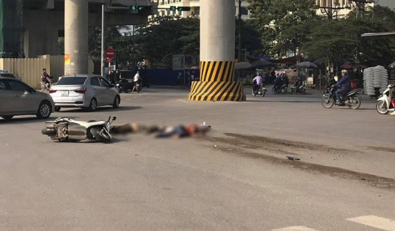 Video ô tô tải "hổ vồ" tông 2 ông cháu đi xe máy tử vong tại Hà Nội