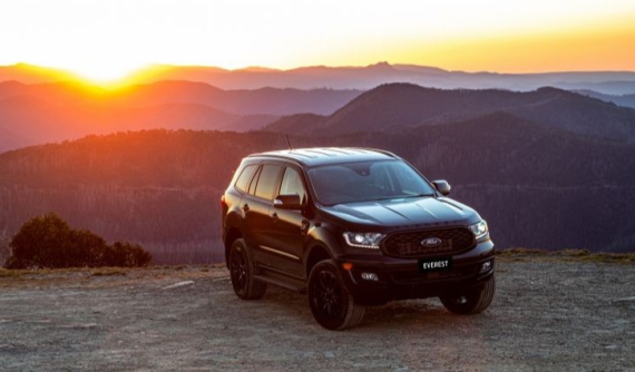 Ford Everest Sport 2020 lộ diện với ngoại hình cơ bắp hầm hố
