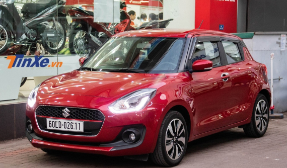 Trước thềm tăng giá bán lẻ từ đầu năm sau, Suzuki Swift nhận ưu đãi tới 60 triệu đồng tại đại lý
