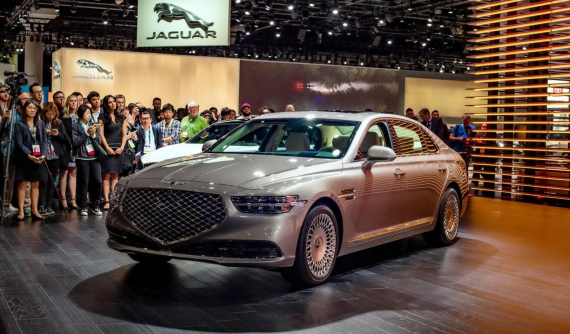 Sedan hạng sang Genesis G90 2020 lộ diện với thiết kế và sức mạnh mới
