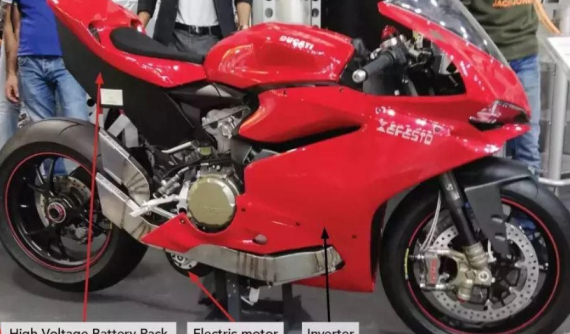 Siêu mô tô Ducati 1299 Panigale "thoát xác" với sức mạnh 300 mã lực