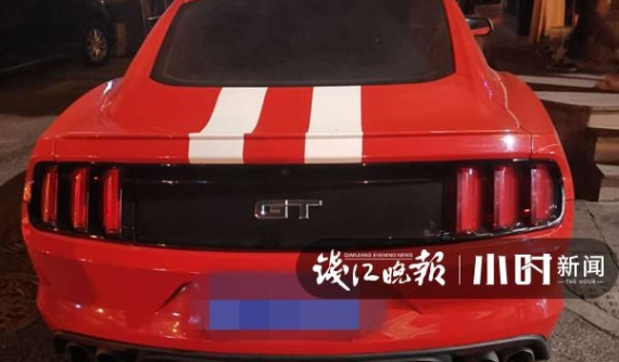 Trung Quốc: Thanh niên lấy đá cào xước xe Ford Mustang GT chỉ vì ghen ghét