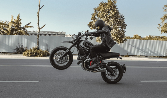 Đánh giá xe Ducati Scrambler Urban Enduro: Hấp dẫn, mạnh mẽ và đa dụng