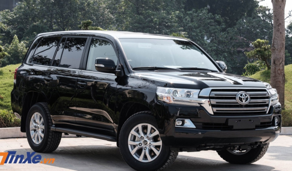 10 mẫu ô tô bán chậm nhất Việt Nam tháng 11/2019: Toyota chiếm hẳn 4 chỗ