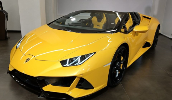 Lamborghini Huracan Evo mui trần đến Hồng Kông với mức giá từ 12,8 tỷ đồng
