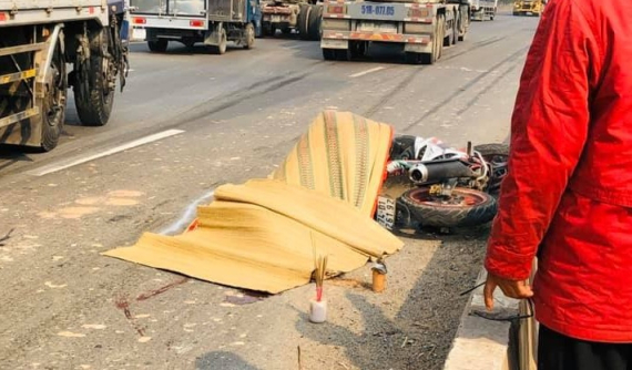 Đồng Nai: Chạy vào làn ô tô, nam thanh niên đi Yamaha Exciter 150 bị xe bồn cán tử vong