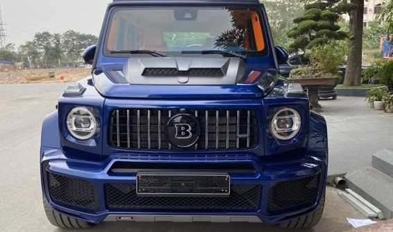 Brabus 800 Widestar độ nội thất Hermes về chung nhà với Ferrari 812 Superfast ở Hải Phòng