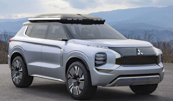 Mitsubishi Outlander thế hệ mới sẽ ra mắt vào năm sau, cùng một mẫu SUV cỡ nhỏ hơn