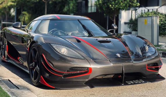 Đại gia Singapore tậu chiếc Koenigsegg Agera RS Full carbon