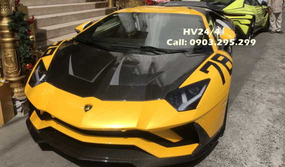 Cặp đôi siêu xe của doanh nhân quận 12 khác lạ trong những ngày đầu năm Canh Tý 2020