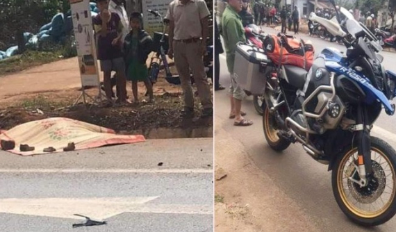 Mô tô phân khối lớn BMW R1250GS gây tai nạn khiến cụ ông tử vong, người điều khiển xe rời khỏi hiện trường