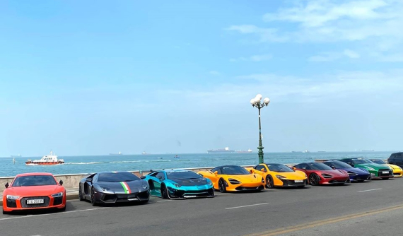 Đoàn Car Passion dạo phố biển Vũng Tàu xuất hiện thêm siêu xe và xe độ cá tính