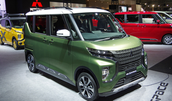 Làm quen với Mitsubishi eK X Space 2020 - Xe gia đình mới có kiểu dáng như Xpander
