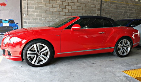 Rao bán Bentley Continental GTC mui trần chỉ hơn 8,5 tỷ đồng cho đại gia Việt chơi Tết