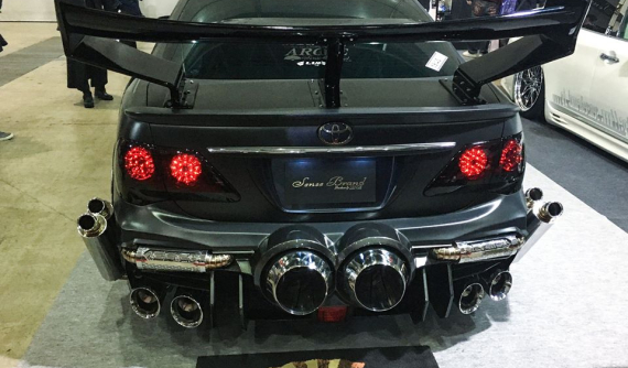 Ngắm hai hệ thống ống xả xe Toyota "điên cuồng" bậc nhất tại Tokyo Auto Salon 2020