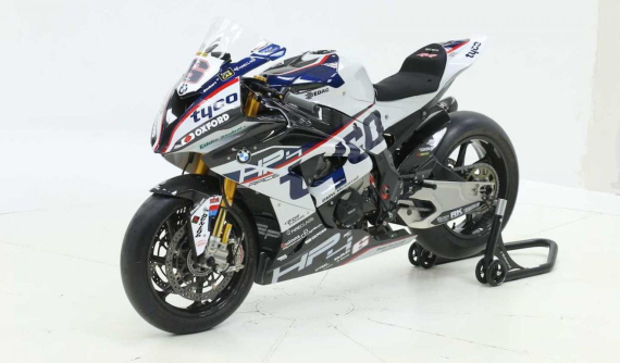 BMW HP4 Race theo chuẩn đua Isle of Man TT mới "cứng" được rao bán với giá 1,5 tỷ đồng