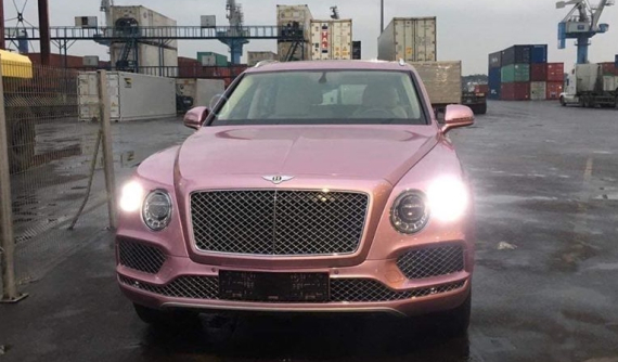 Bentley Bentayga màu hồng có 1 không 2 tại Việt Nam về nước "ăn" Tết Nguyên đán