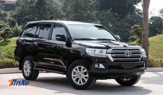 Toyota Land Cruiser thế hệ thứ 9 có thể ra mắt vào tháng 8 năm nay với động cơ mới