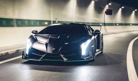 Lamborghini Veneno mui trần của hoàng gia Ả Rập Xê Út được mang ra bán, giá dự kiến 141 tỷ đồng