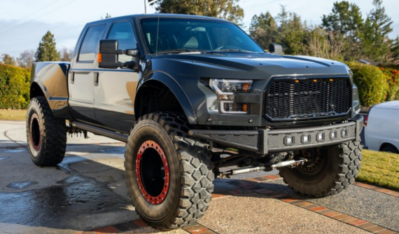 "Khủng long" Ford F-150 Raptor chỉ là "cún con" khi so với chiếc MegaRexx F250R này