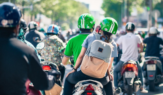 Grab, GoViet và be đồng loạt phụ thu trong dịp Tết Nguyên Đán