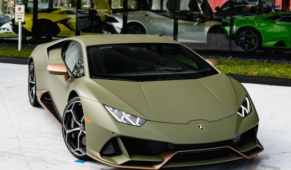 Lamborghini Huracan EVO sắp về Việt Nam có bộ áo xanh quân đội hầm hố ở Mỹ
