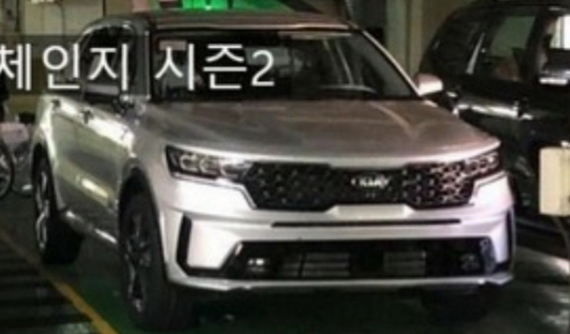 Kia Sorento 2020 tiếp tục lộ diện trong hầm đỗ xe, ra mắt vào tháng sau