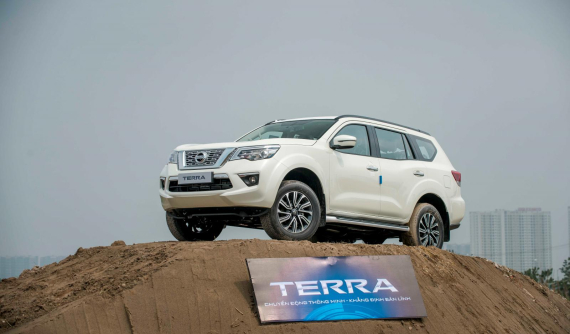 Chào tháng 2, Nissan Việt Nam tăng ưu đãi cho Terra và Navara