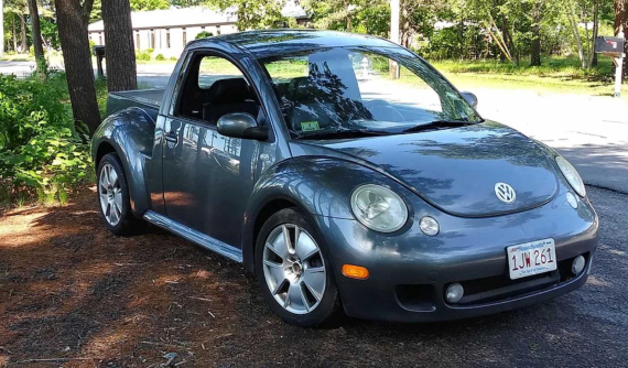 Chứng kiến Volkswagen Beetle biến thành xe bán tải chỉ trong 1 phút