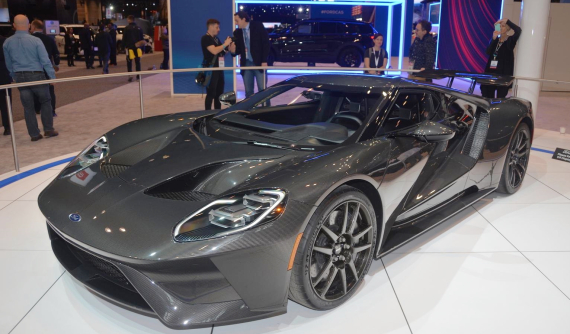 Ford GT 2020 trình làng với bộ áo sợi carbon tuyệt đẹp, nâng cấp cả sức mạnh