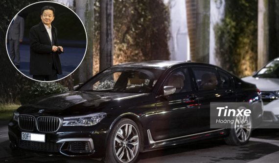 Không chọn Rolls-Royce Phantom, bầu Hiển đến dự đám cưới cầu thủ Duy Mạnh trên hàng "độc" BMW M760Li xDrive