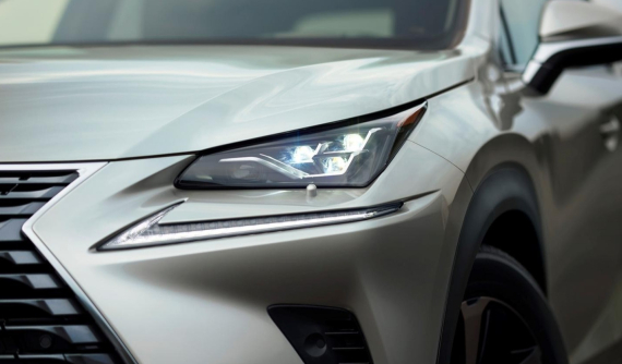 Lexus NX 300 2020 chính thức ra mắt Việt Nam, thêm trang bị nhằm đấu GLC