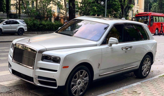 Rolls-Royce Cullinan đầu tiên về Việt Nam được chào bán lại hơn 17 tỷ đồng, 2 ngày sau đã bán