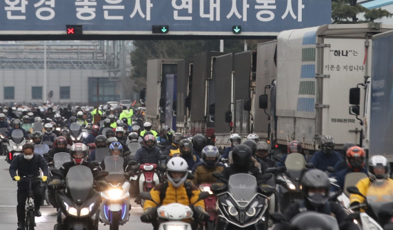 1 công nhân dương tính với virus corona, Hyundai đóng cửa nhà máy sản xuất Tucson và Santa Fe