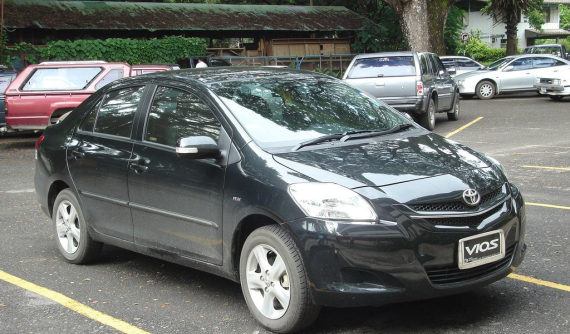 Toyota Việt Nam tiếp tục triệu hồi Toyota Vios và Corolla Altis để thay thế túi khí