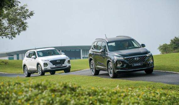 Chào tháng 3, đại lý tung ưu đãi 30 triệu đồng cho Hyundai Santa Fe
