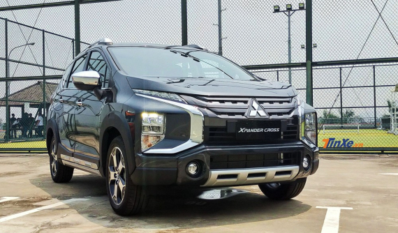Xpander 2020 chưa về Việt Nam, Mitsubishi Xpander Cross đã bất ngờ cập cảng, cạnh tranh Toyota Rush
