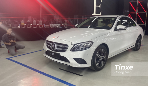 Đánh giá nhanh Mercedes-Benz C180 - tân binh giá rẻ của phân khúc xe sang