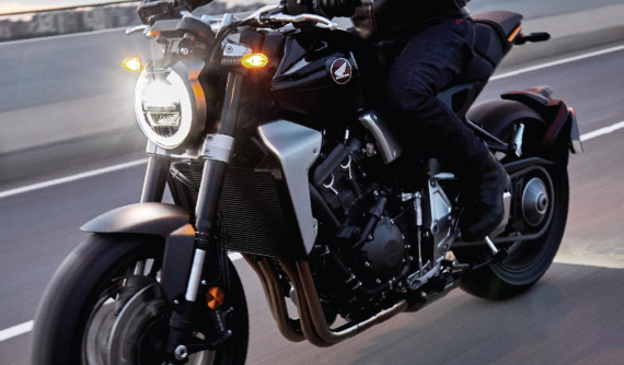 Honda Việt Nam giới thiệu Honda CB1000R 2020 với mức giá gần nửa tỷ đồng