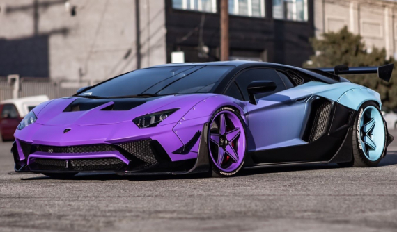 Theo chân đại gia Việt, tình cũ Rihanna độ Liberty Walk bản giới hạn cho Lamborghini Aventador SV