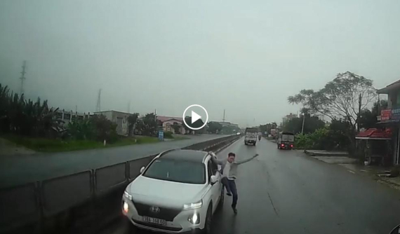 Tài xế lái xe ngược chiều trên QL1A, thách thức xe tải bị phạt 4 triệu đồng, tước GPLX 3 tháng