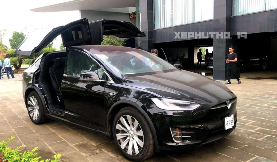 Tesla Model X đầu tiên về Việt Nam trong năm 2020 "làm dâu" tại Phú Thọ